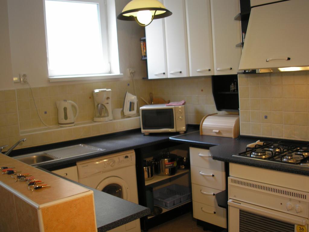 Apartment Accommodation Up To 17 Pressburg Zimmer foto